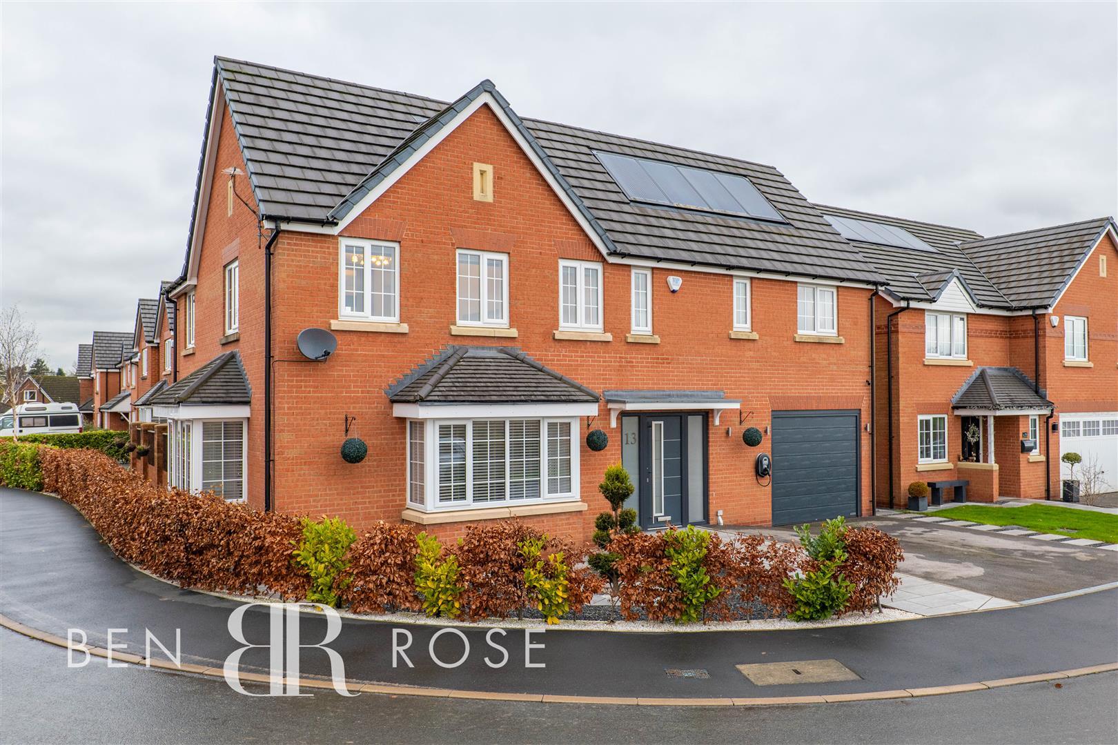 4 bed property in Moss Nook Drive, Preston